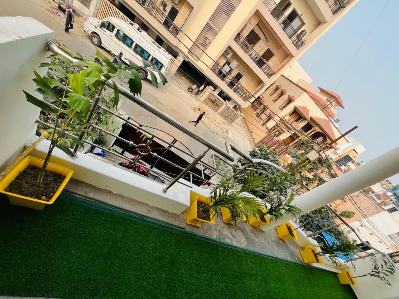 Log Inn Banaras Varanasi Exterior photo